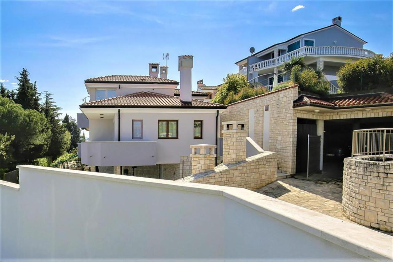 Apartments Villa Sofia Crveni Vrh Exterior photo
